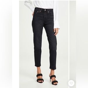 NEW WITH TAGS Levi’s Wedgie High Rise Black Tapered Leg Jeans Size 25